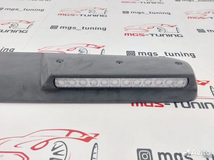 Передний спойлер (B) на Mercedes G-Class W464