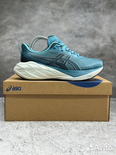 Кроссовки Asics Novablast