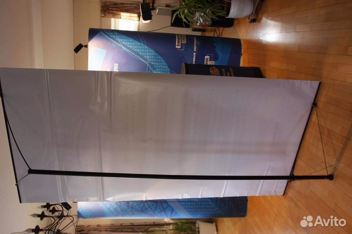 Мобильный pop up стенд бизнес-класса Maxibit