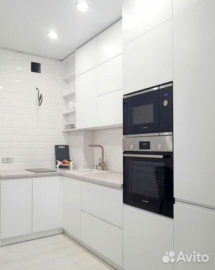 Угловой кухонный гарнитур классика