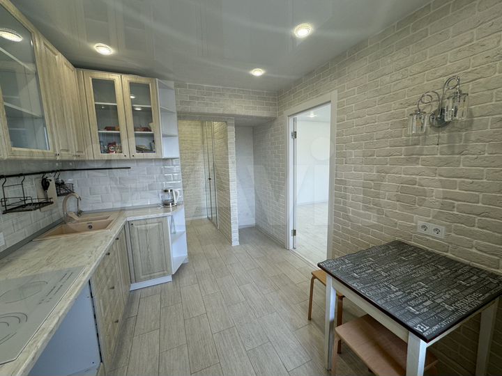 2-к. квартира, 50,7 м², 8/9 эт.