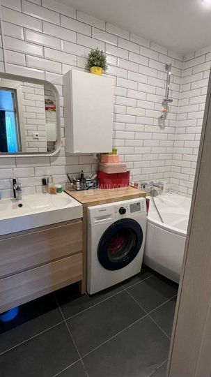 2-к. квартира, 54,9 м², 1/4 эт.