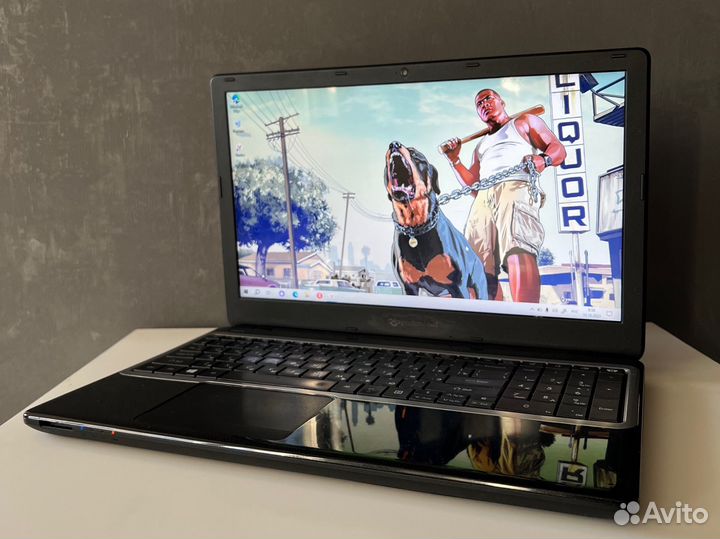 Мощный ноутубк Packard Bell