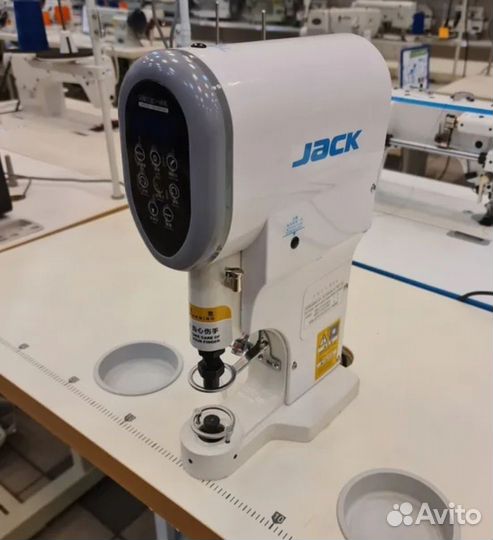 Пресс для установки фурнитуры