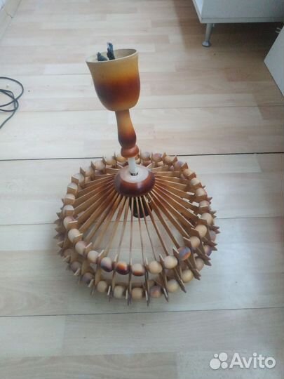 Светильник подвесной деревяный