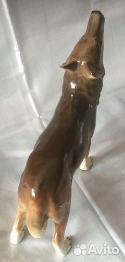 Скульптура Волк лфз (фарфор)