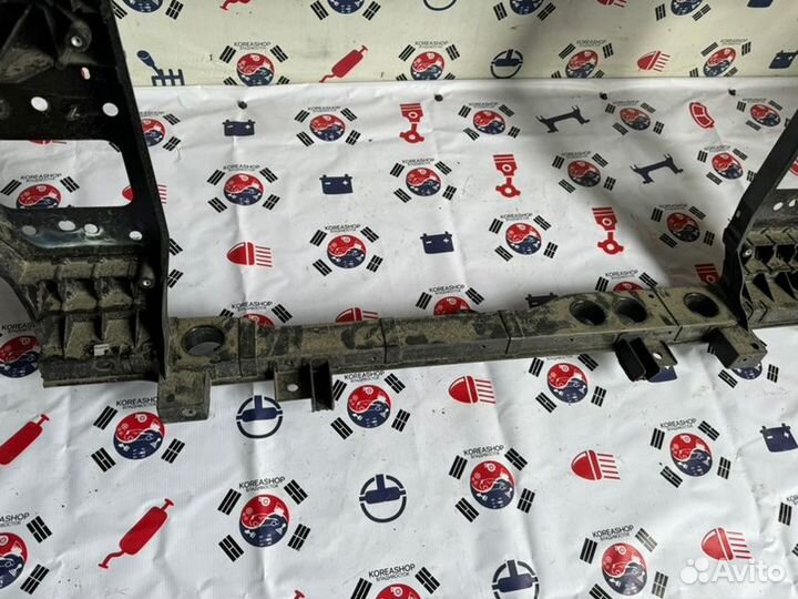 Рамка радиатора передняя Kia Carnival KA4 D4HE