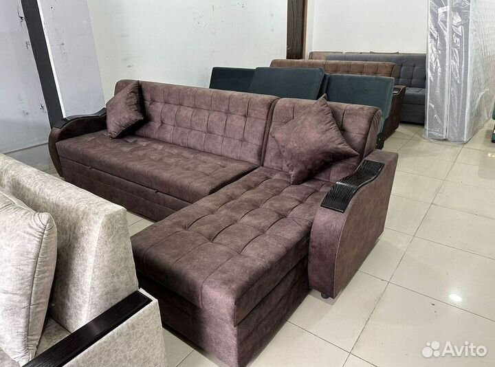 Диван угловой раскладной в наличии
