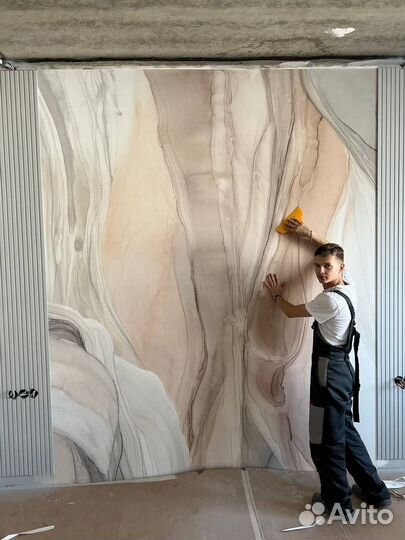 Поклеить обои