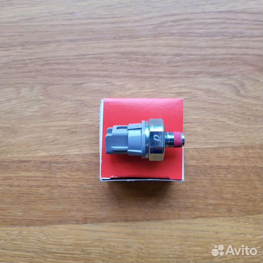 Датчик давления масла снегоходов Yamaha