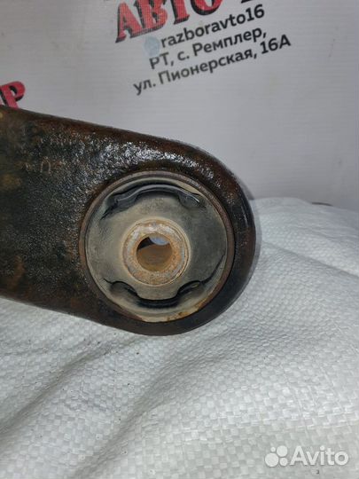 Передний правый рычаг Hyundai Solaris 2012