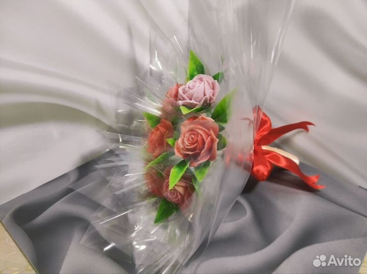 Букет из мыльных роз и мыло