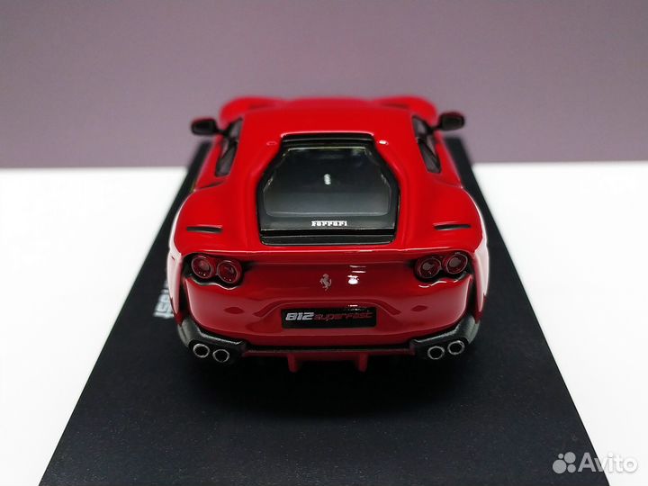 1:43 Ferrari 812 Superfast
