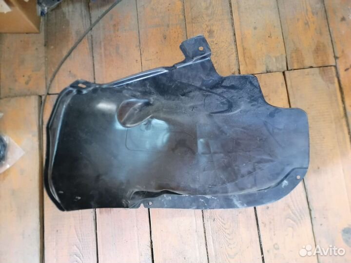 Подкрылки правые Opel Astra H