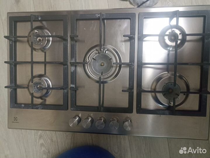 Продам газовую варочную поверхность Electrolux GPZ