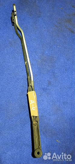 Поводок дворников Audi a4b5