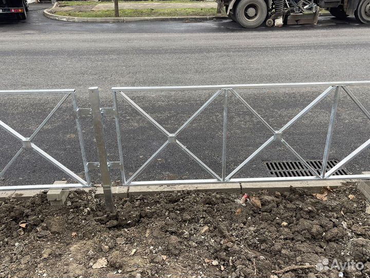 Дорожные ограждения перила