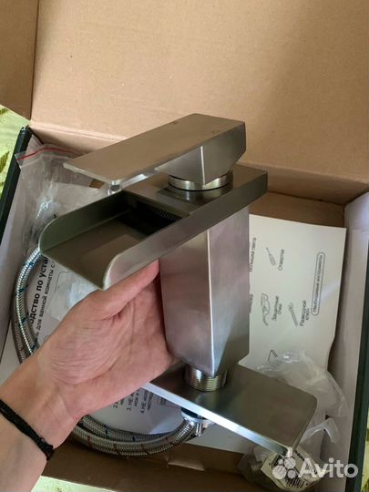 Смеситель для раковины