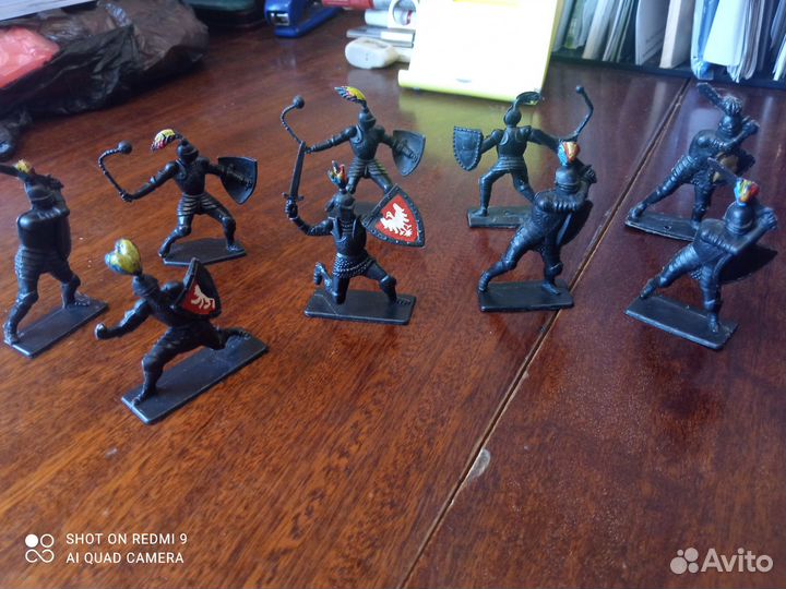 Металлич. и пластм. солдатики и машинки СССР, б/у