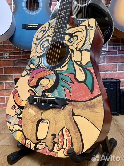 Гитара для начинающих + ремень