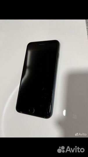 Телефон iPhone 7 plus
