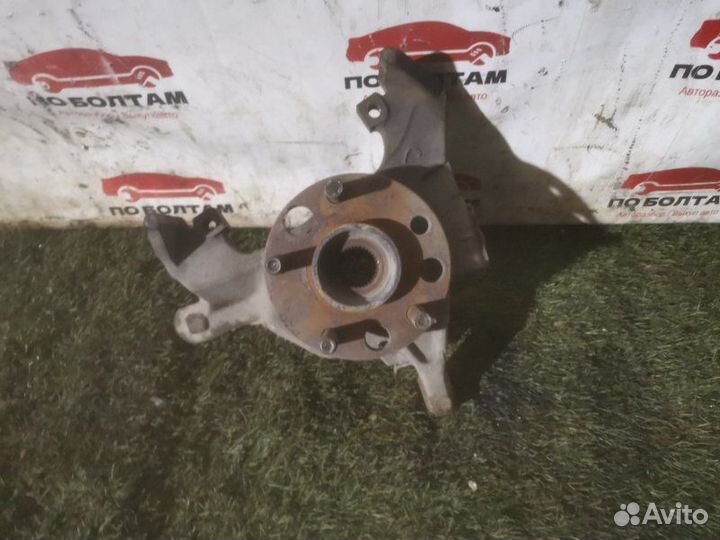 Ступица передняя правая Toyota Cavalier T2 1999