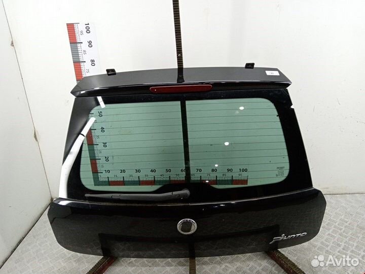 Крышка для Fiat Punto 3 (199/310)