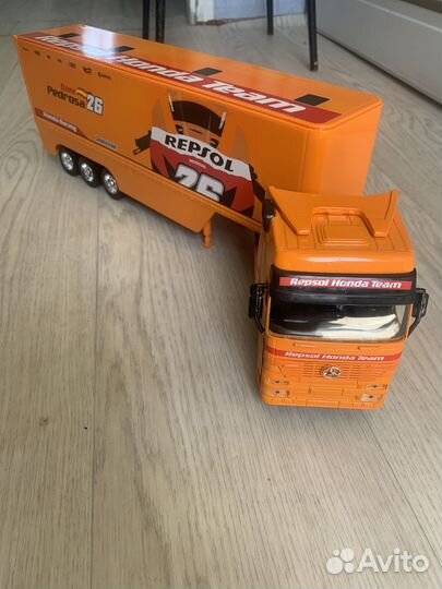 Модель Mercedes 1/32