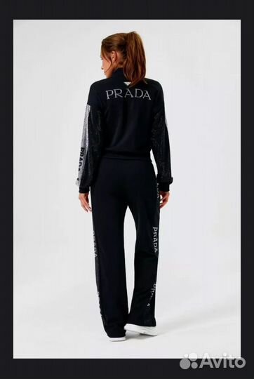 Костюм женский