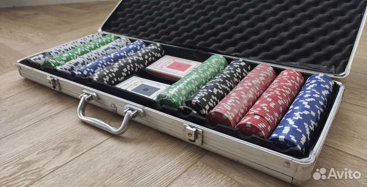 Покерный набор 500 фишек