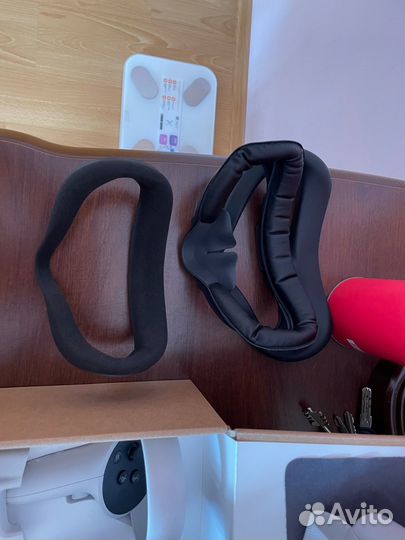 Oculus Quest 2 256gb + bobovr M2 PRO + провод пк
