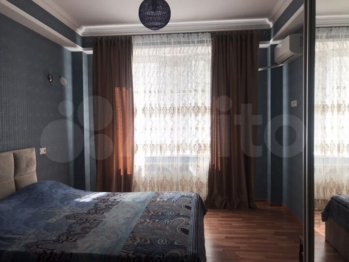 2-к. квартира, 83 м², 1/9 эт.