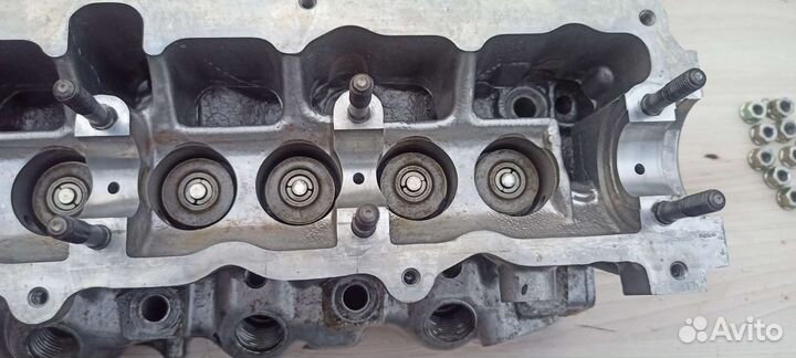 Головка блока цилиндров nissan CD17, CD20