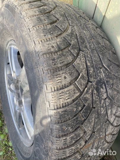 R17 Nokian Tyres Hakkapeliitta 5 285/65, PCD 5x150 DIA 110