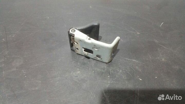 Рычаг открывания капота Subaru Impreza Wrx Sti GD