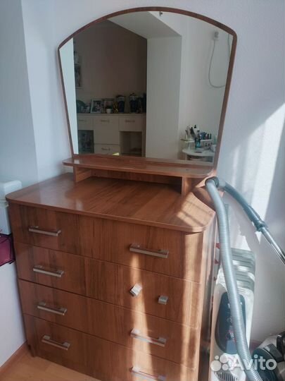 Шкафы и комоды бу