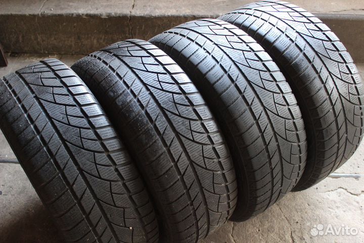 Jinyu YW52 215/55 R16 97H