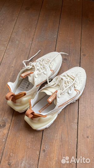 Nike Wmns React Vision 7.5us