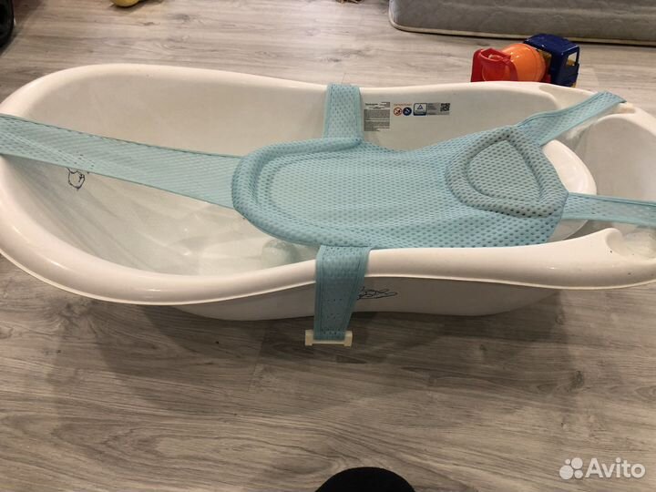 Детская ванночка для купания с подставкой