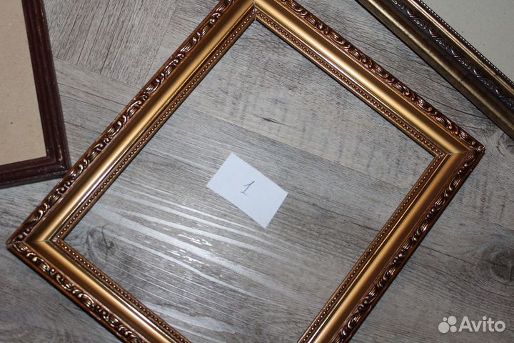 Рамки со стеклом для фото и картин