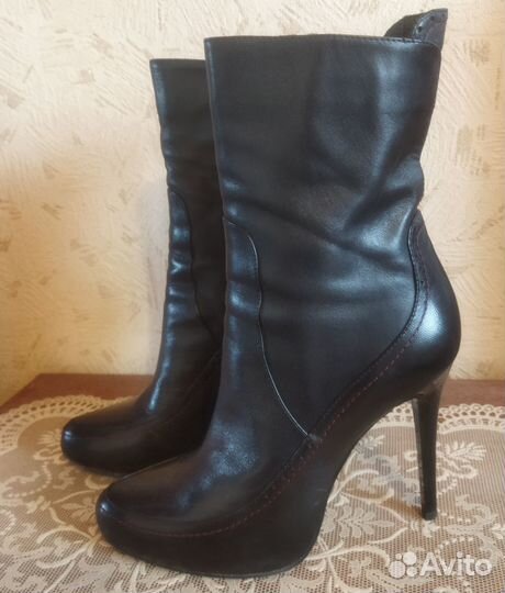 Сапожки женские