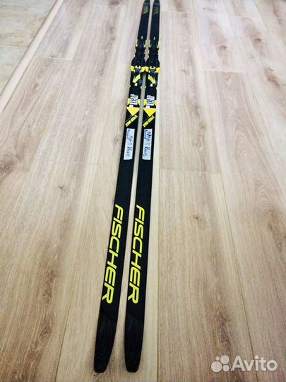 Беговые лыжи новые Fischer классика с креплением