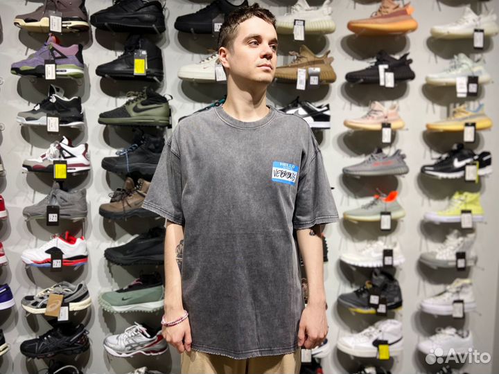 Футболка Vetements