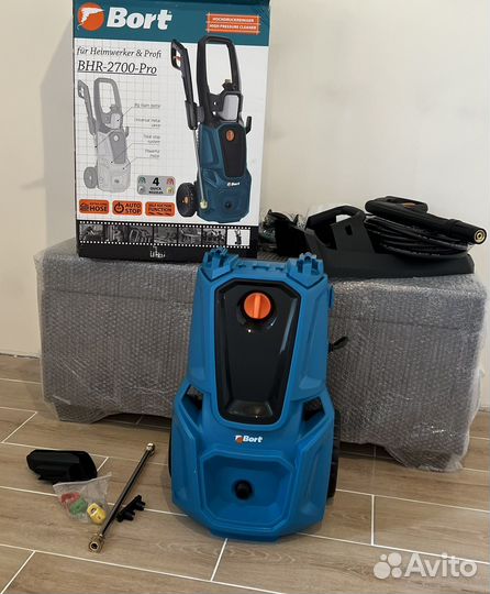 Мойка высокого давления Bort BHR-2700-Pro новая