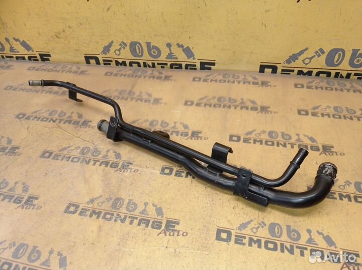 Трубка системы охлаждения 1.8 T Passat B5 Рестайли