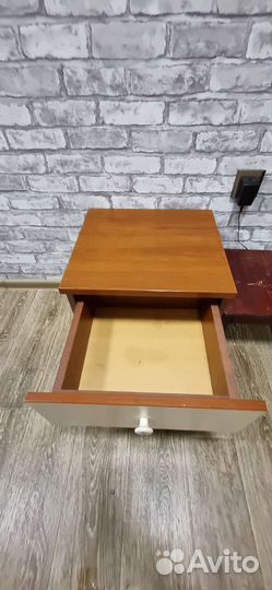 Тумба прикроватная