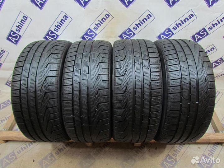 Pirelli Winter 210 SnowControl Serie II 245/45 R17 88R
