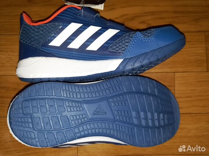 Кроссовки Adidas AltaRun