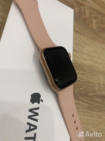 Часы apple watch se 40 mm