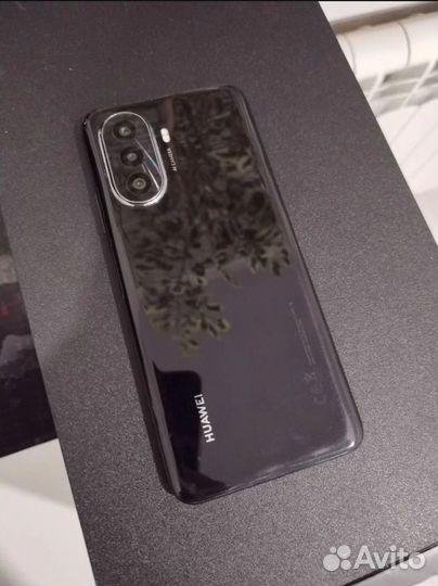 HUAWEI nova Y70, 4/64 ГБ